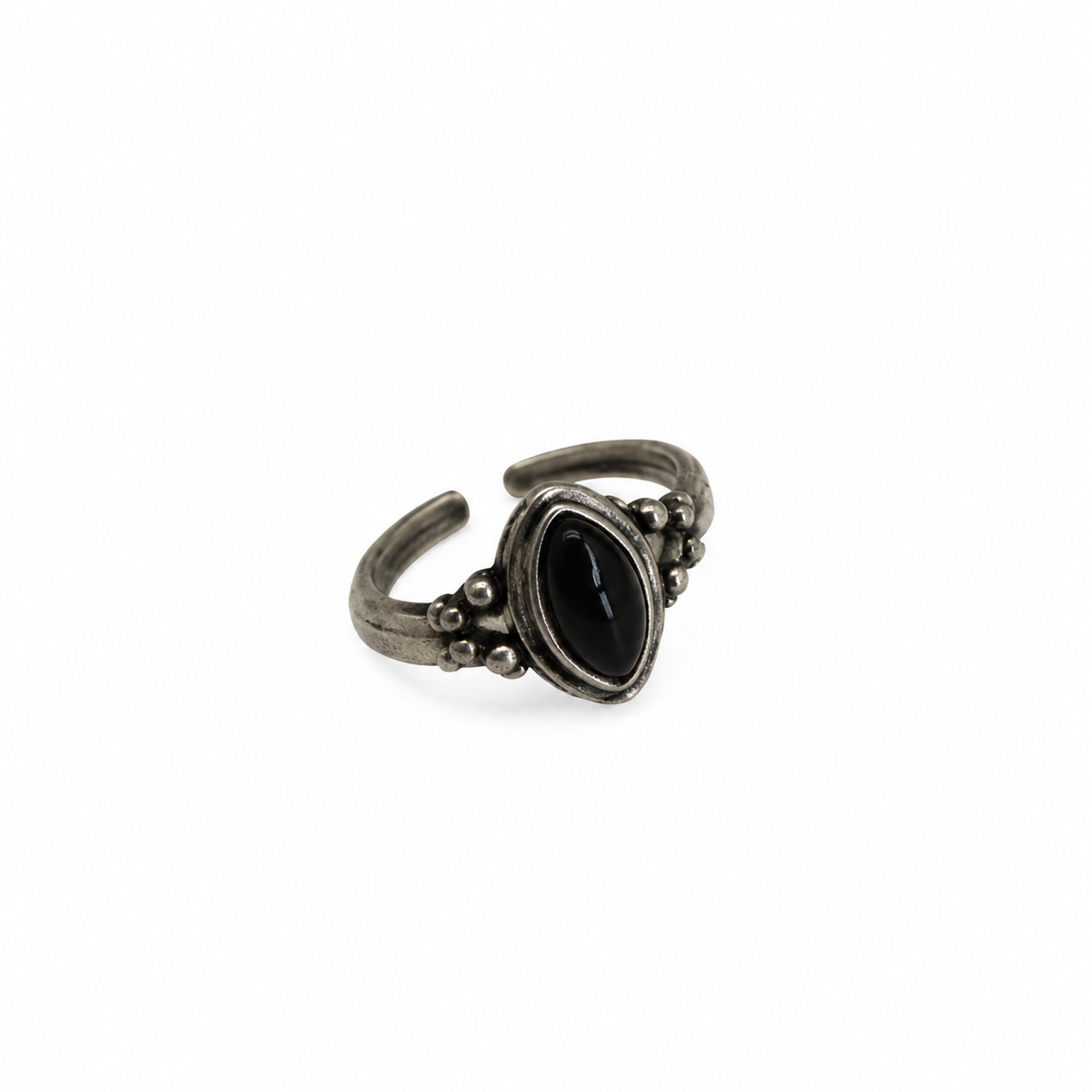 Vintage Vicky Rings