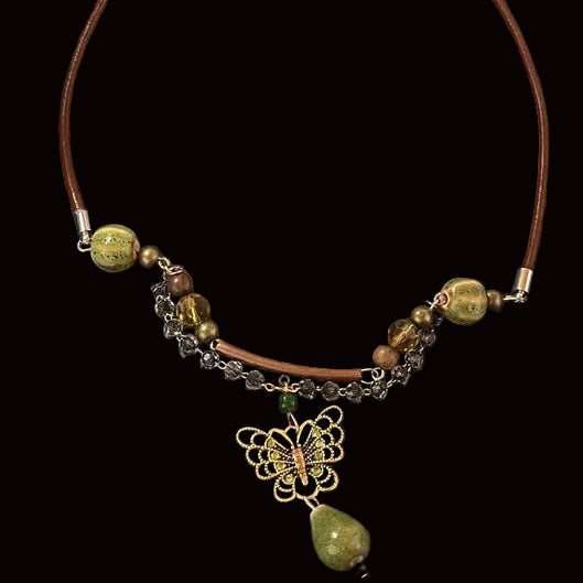 Antique Flowers Necklace